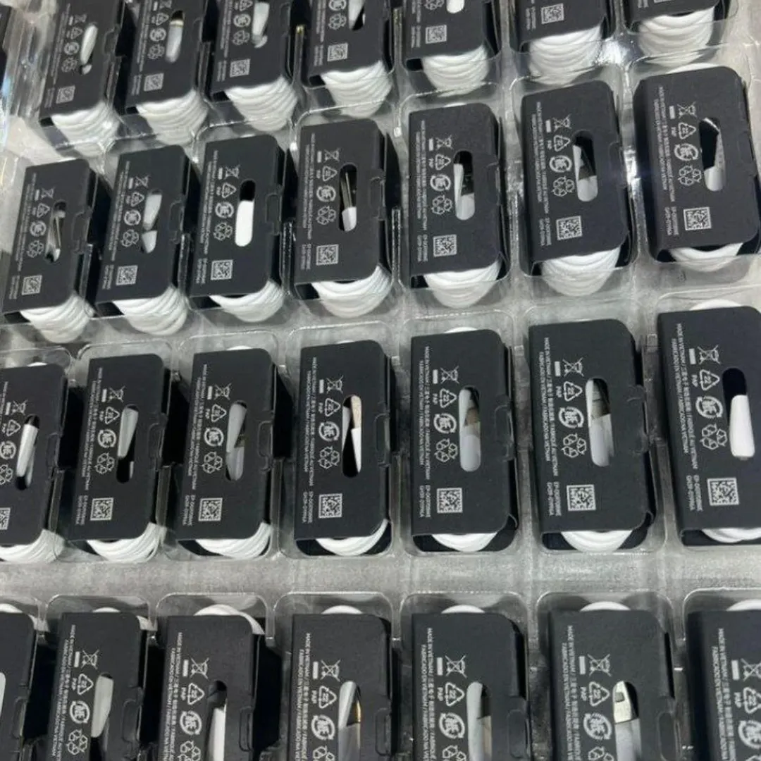 کابل s۱۰تمام مس ویتنام فست و دیتا